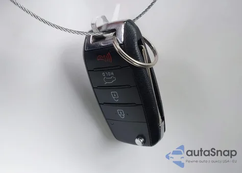 2016 Kia Soul z USA, uszkodzony, nr VIN KNDJN2A24G7399692